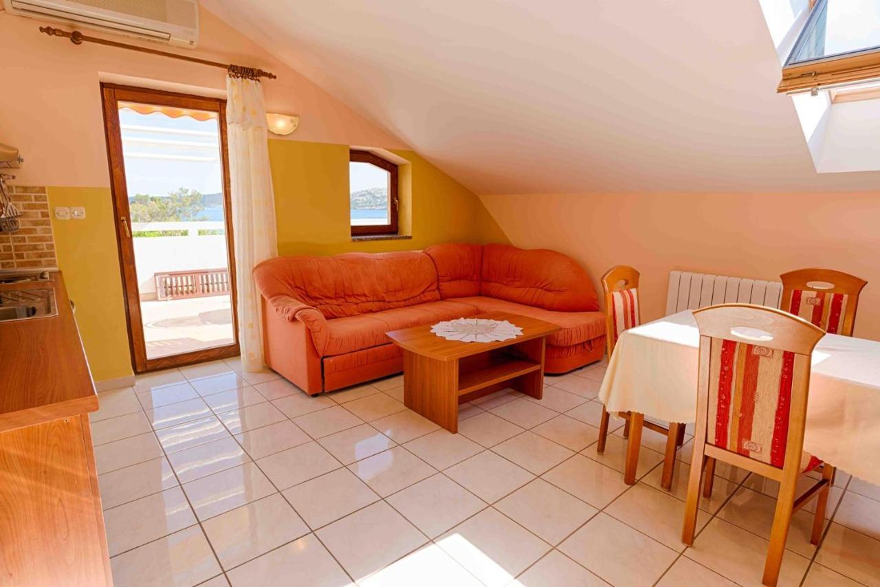 Ariela At The Beach Apartment Stara Novalja Luaran gambar